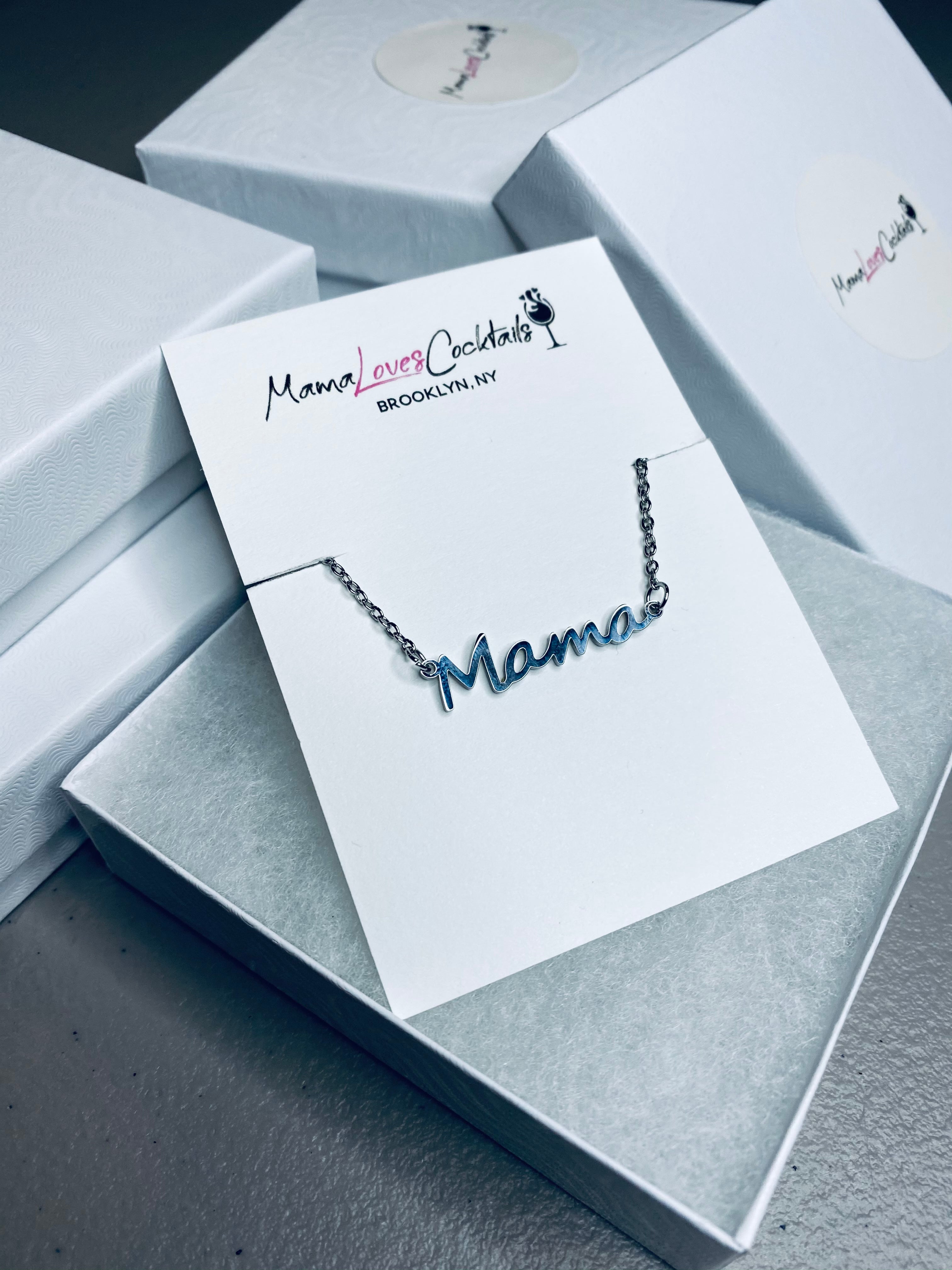 MAMA NECKLACE
